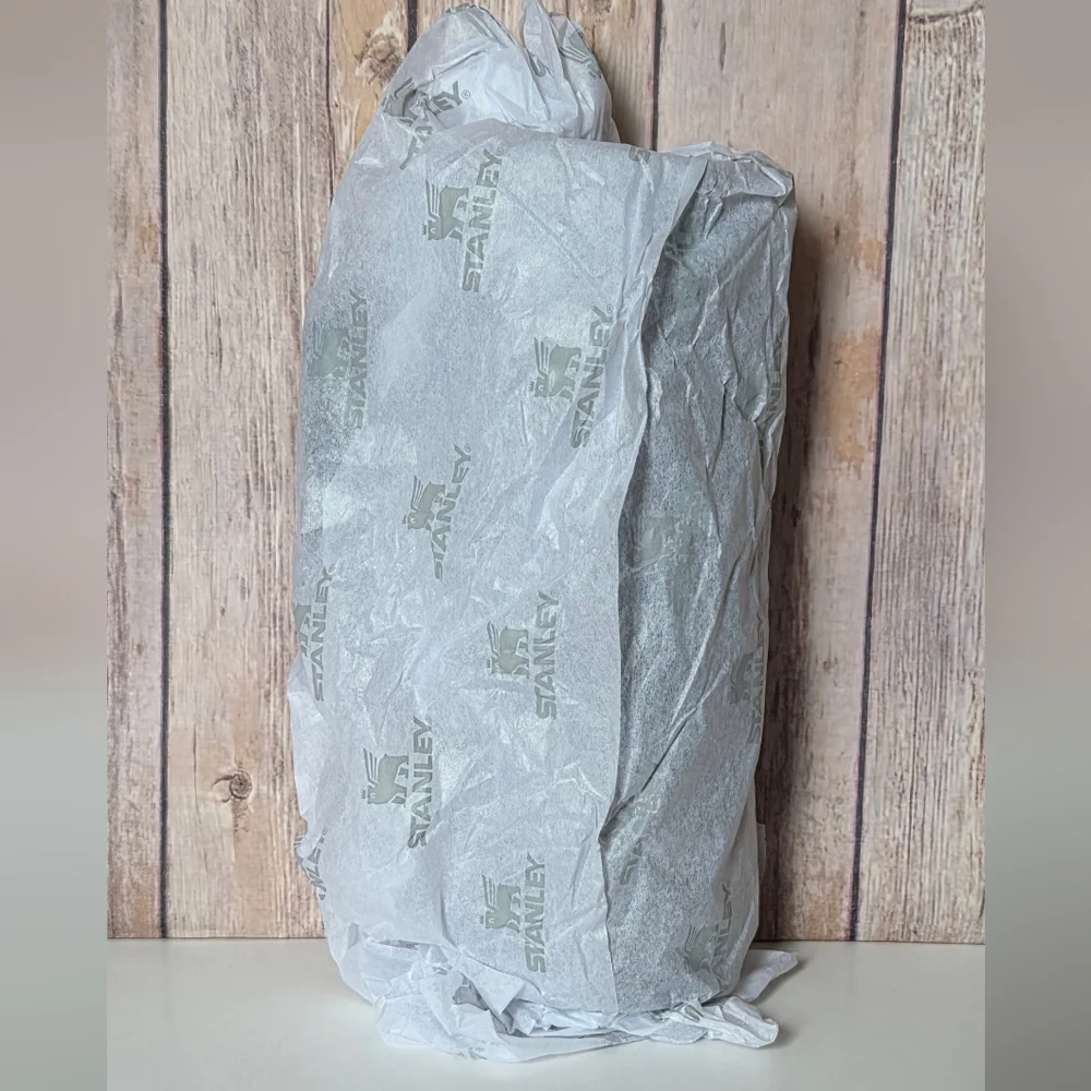 Stanley Black Chroma Collection 30oz Tumbler NWT Box Included - Picture 11 of 13